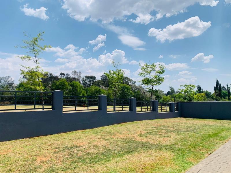 5 Bedroom Property for Sale in Heron Banks Golf Estate Free State